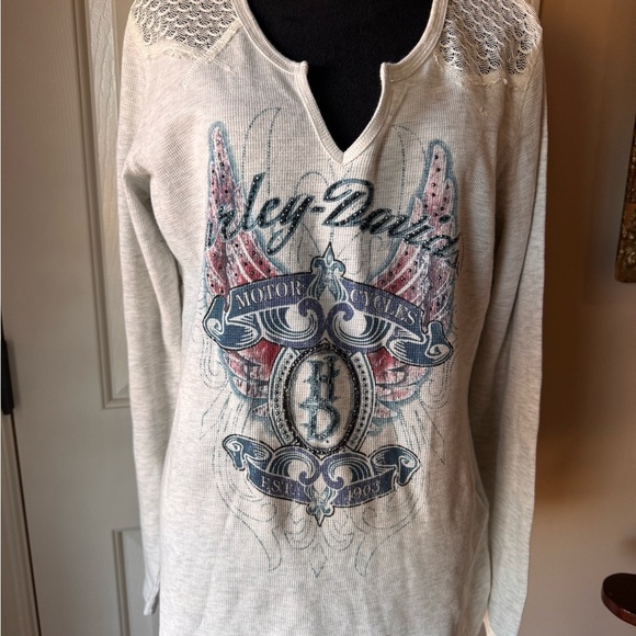 Harley-Davidson Cream Long Sleeve with Red and Blue Graphic size x-large - Picture 2 of 11